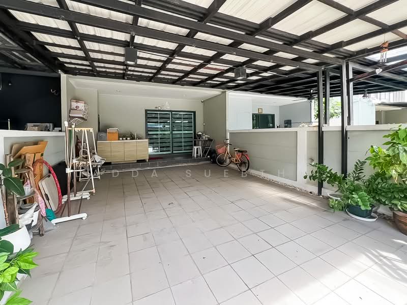 The Metro Pattanakarn-Srinakarin, Bangkok, Soi On Nut 80 Yak 5, Prawet, Bangkok, 3 Bedrooms, 148 sqm, Townhouse For Sale, by Ladda Suebthai, 500315819 - DDproperty.com