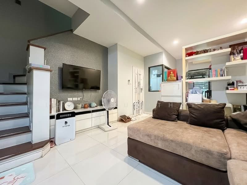 The Metro Pattanakarn-Srinakarin, Bangkok, Soi On Nut 80 Yak 5, Prawet, Bangkok, 3 Bedrooms, 148 sqm, Townhouse For Sale, by Ladda Suebthai, 500315819 - DDproperty.com