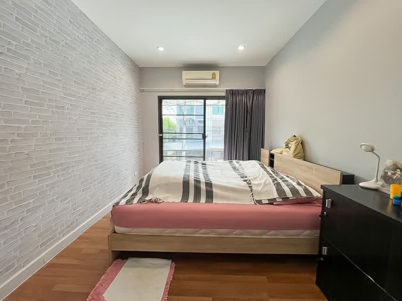 The Metro Pattanakarn-Srinakarin, Bangkok, Soi On Nut 80 Yak 5, Prawet, Bangkok, 3 Bedrooms, 148 sqm, Townhouse For Sale, by Ladda Suebthai, 500315819 - DDproperty.com