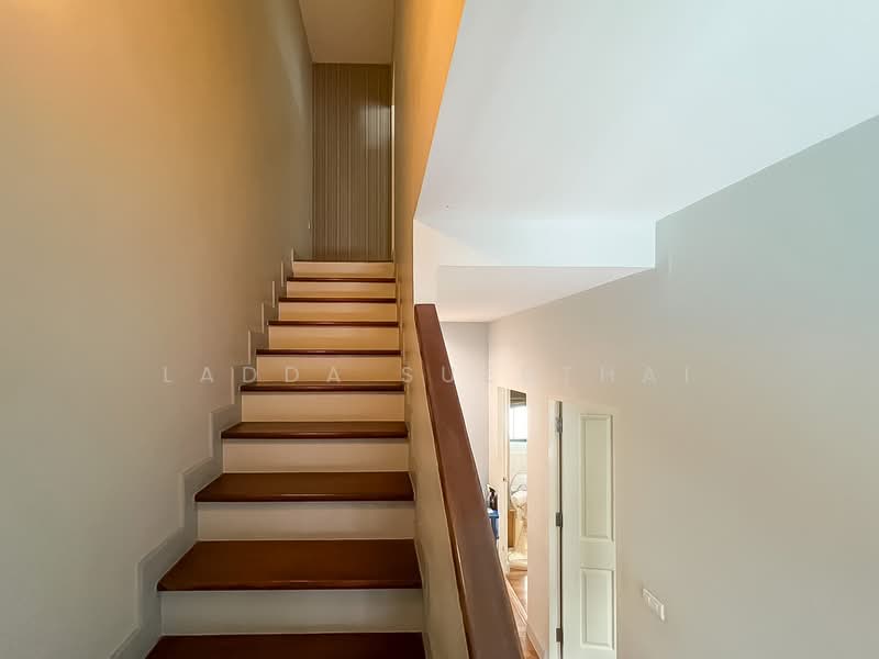 The Metro Pattanakarn-Srinakarin, Bangkok, Soi On Nut 80 Yak 5, Prawet, Bangkok, 3 Bedrooms, 148 sqm, Townhouse For Sale, by Ladda Suebthai, 500315819 - DDproperty.com