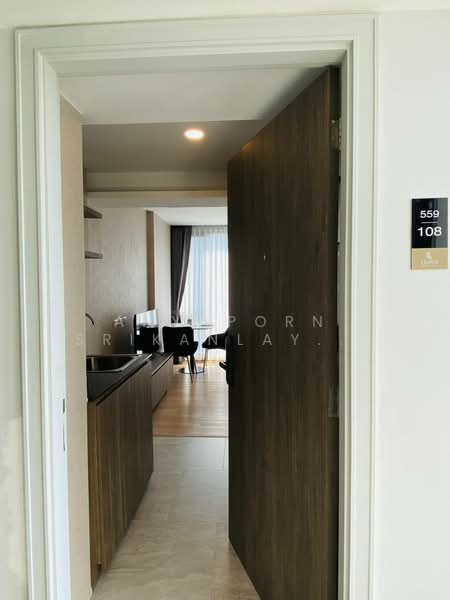 Lloyd Soonvijai-Thonglor : ลอยด์ ศูนย์วิจัย-ทองหล่อ, กรุงเทพ, ซอยเพชรบุรี 47 ถนนเพชรบุรี, บางกะปิ, ห้วยขวาง, กรุงเทพ, 27 ตร.ม., คอนโด ให้เช่า, โดย Anyaporn Srikanlayanabut, 500315850 - DDproperty.com
