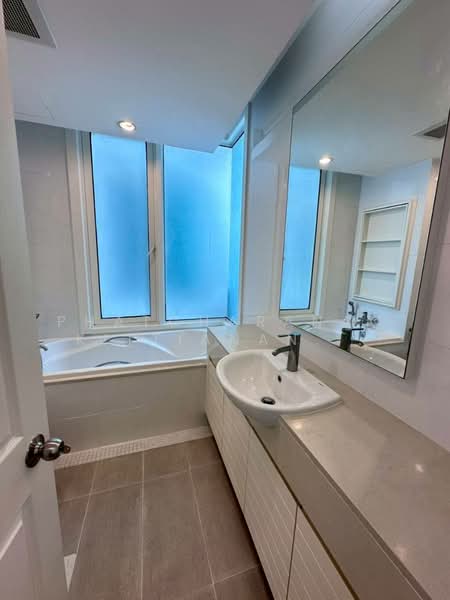 Siri Residence : สิริ เรสซิเด้นซ์, กรุงเทพ, 21 ซอยสุขุมวิท 24, คลองตัน, คลองเตย, กรุงเทพ, 60 ตร.ม., คอนโด ให้เช่า, โดย Phatcharanan Kittiananchat, 500315852 - DDproperty.com
