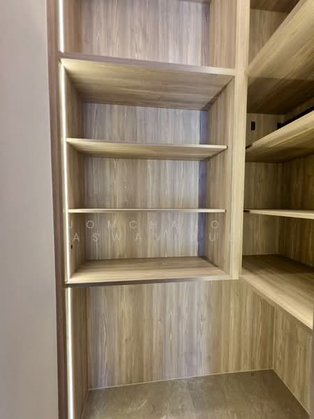 Scope Langsuan, Bangkok, Soi Lang Suan, Lumphini, Pathum Wan, Bangkok, 2 Bedrooms, 155 sqm, Condo For Sale, by Jomchanok Aswavibul, 500315869 - DDproperty.com