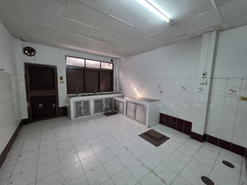 Moo bann dee prom Charan Sanit Wong 12, Bangkok, จรัญสนิทวงศ์, Wat Tha Pra, Bangkok Yai, Bangkok, 5 Bedrooms, 300 sqm, Townhouse For Rent, by จิตราภรณ์ พิมพ์จันทร์, 500315870 - DDproperty.com