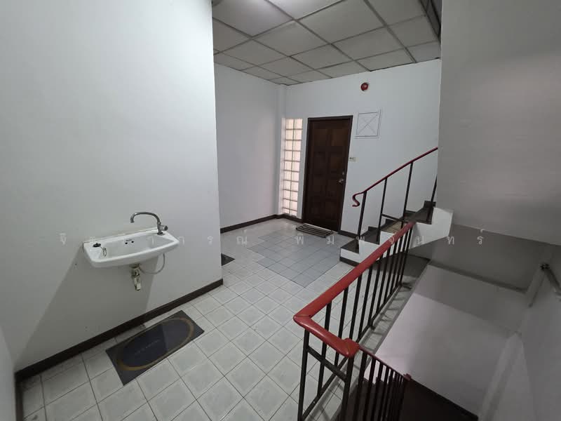 Moo bann dee prom Charan Sanit Wong 12, Bangkok, จรัญสนิทวงศ์, Wat Tha Pra, Bangkok Yai, Bangkok, 5 Bedrooms, 300 sqm, Townhouse For Rent, by จิตราภรณ์ พิมพ์จันทร์, 500315870 - DDproperty.com