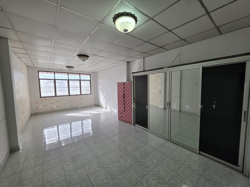 Moo bann dee prom Charan Sanit Wong 12, Bangkok, จรัญสนิทวงศ์, Wat Tha Pra, Bangkok Yai, Bangkok, 5 Bedrooms, 300 sqm, Townhouse For Rent, by จิตราภรณ์ พิมพ์จันทร์, 500315870 - DDproperty.com