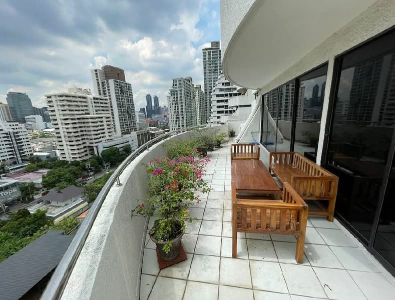 Supalai Place Sukhumvit 39, Bangkok, 175-179 Soi Sukhumvit 39 Sukhumvit Road, Khlong Tan Nua, Watthana, Bangkok, 2 Bedrooms, 142 sqm, Condo For Rent, by สรภพ ยอดไชย (สีฝุ่น), 500315883 - DDproperty.com
