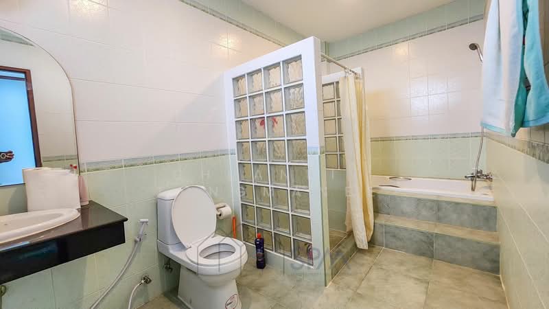 Natural Hill 1 Hauhin Soi 6, Prachuap Khiri Khan, Hua Hin, Prachuap Khiri Khan, 4 Bedrooms, 206 sqm, Villa For Sale, by Chuanpit Tongmanee, 500315900 - DDproperty.com