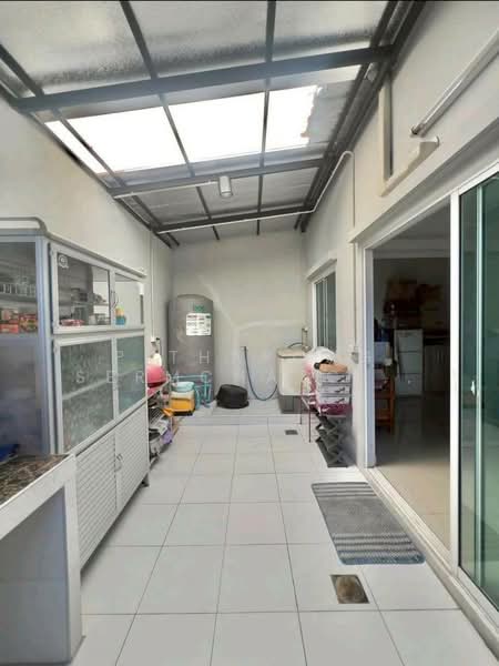 The Connect Wongwaen-Rama9, Bangkok, Motorway 7 Frontage Road, Saphan Sung, Bangkok, 3 Bedrooms, 105 sqm, Townhouse For Sale, by Pithapong Sermchatcharoenkan, 500315903 - DDproperty.com