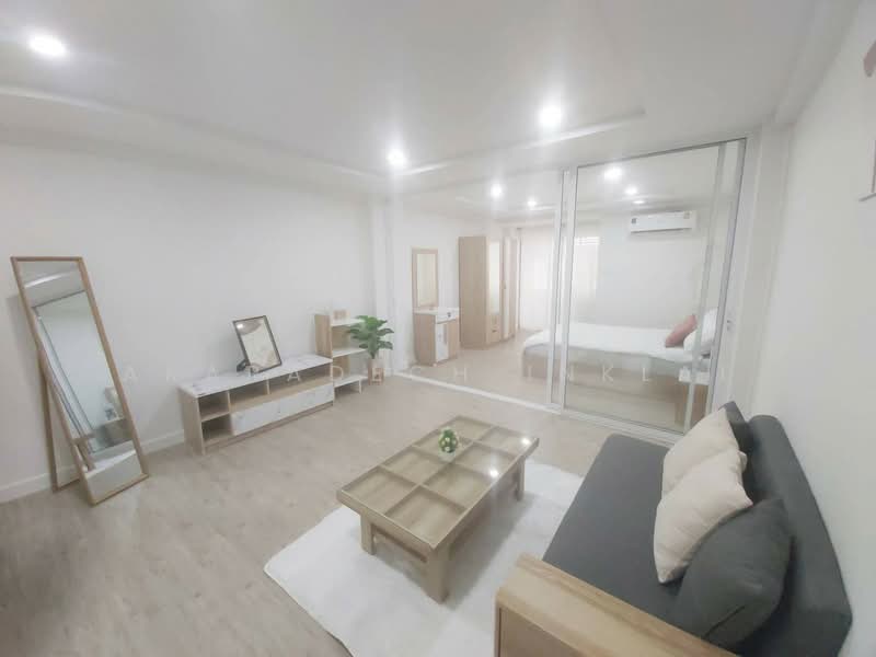 Baan Fan Condovill, Bangkok, Srinakarin, Suan Luang, Suan Luang, Bangkok, Studio, 36 sqm, Condo For Sale, by Akaradech Inklai, 500315908 - DDproperty.com