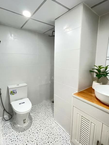 Baan Fan Condovill, Bangkok, Srinakarin, Suan Luang, Bangkok, 1 Bedroom, 36 sqm, Condo For Sale, by Akaradech Inklai, 500315910 - DDproperty.com