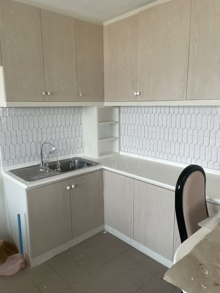 D.S. Tower 1 Sukhumvit 33, Bangkok, Soi Phrom Chit, Khlong Tan Nua, Watthana, Bangkok, 3 Bedrooms, 260 sqm, Condo For Rent, by Juthabhorn Uppachit (Amy), 500315918 - DDproperty.com