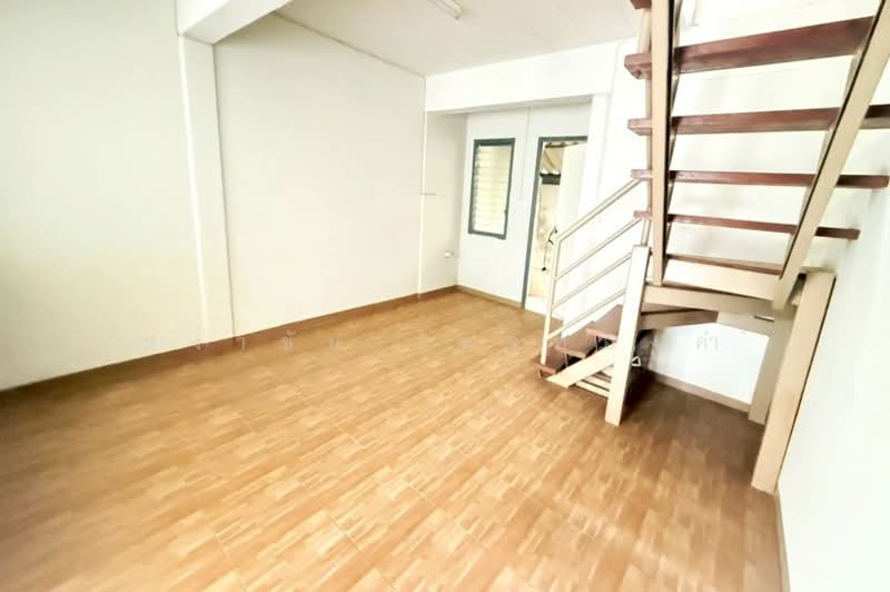 Baan Ua-Athorn Rangsit 7/3, Pathum Thani, Bung Kham Proi, Lam Luk Ka, Pathum Thani, 2 Bedrooms, 110 sqm, Townhouse For Sale, by สง่าชัย ไทรทองคำ, 500315983 - DDproperty.com