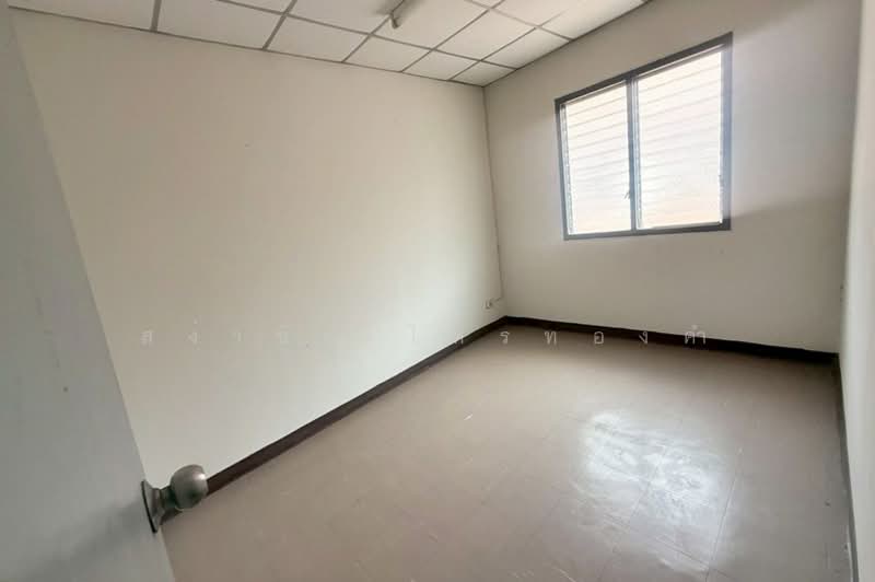 Baan Ua-Athorn Rangsit 7/3 : บ้านเอื้ออาทร 7/3, ปทุมธานี, บึงคำพร้อย, ลำลูกกา, ปทุมธานี, 110 ตร.ม., ทาวน์เฮ้าส์ ขาย, โดย สง่าชัย ไทรทองคำ, 500315983 - DDproperty.com