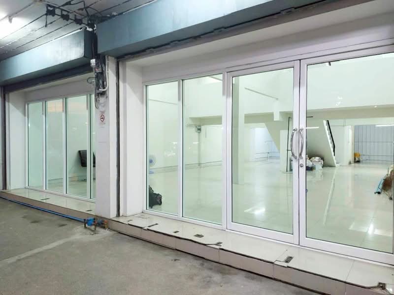 ธนินธร, Bangkok, วิภาวดี, Sanam Bin, Don Mueang, Bangkok, , 328 sqm, Shophouse For Rent, by เอนก, 500316016 - DDproperty.com