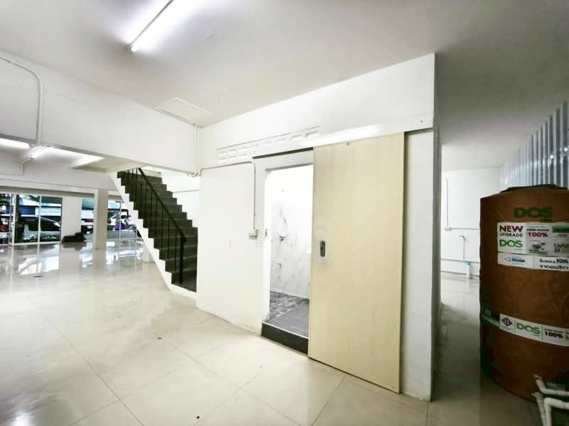 ธนินธร, Bangkok, วิภาวดี, Sanam Bin, Don Mueang, Bangkok, , 328 sqm, Shophouse For Rent, by เอนก, 500316016 - DDproperty.com