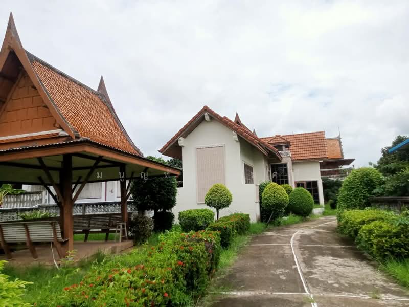 Two detached houses for sale in the heart of Saraburi city, Pak Phriew Subdistrict,Saraburi, Saraburi, ซอย พิชัยรณรงค์สงคราม 17 และ 19, Pak Prieo, Muang Saraburi, Saraburi, 4 Bedrooms, 300 sqm, Single Detached House For Sale, by Manultat Poonsri, 500316072 - DDproperty.com