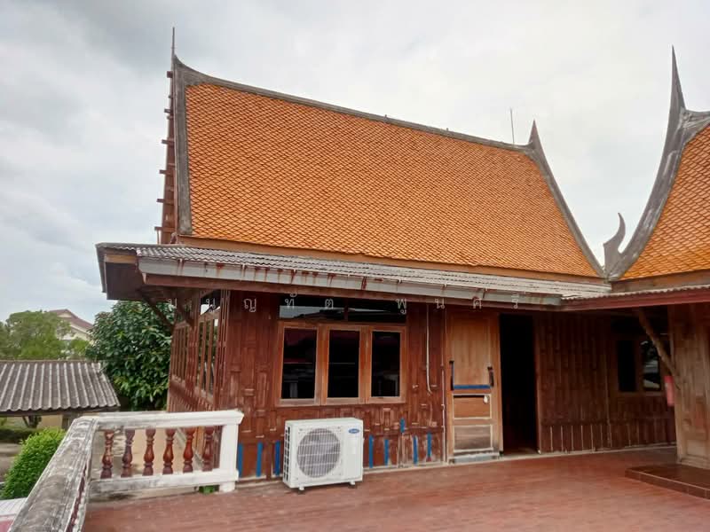 Two detached houses for sale in the heart of Saraburi city, Pak Phriew Subdistrict,Saraburi, Saraburi, ซอย พิชัยรณรงค์สงคราม 17 และ 19, Pak Prieo, Muang Saraburi, Saraburi, 4 Bedrooms, 300 sqm, Single Detached House For Sale, by Manultat Poonsri, 500316072 - DDproperty.com