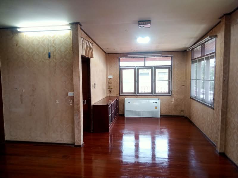 Two detached houses for sale in the heart of Saraburi city, Pak Phriew Subdistrict,Saraburi, Saraburi, ซอย พิชัยรณรงค์สงคราม 17 และ 19, Pak Prieo, Muang Saraburi, Saraburi, 4 Bedrooms, 300 sqm, Single Detached House For Sale, by Manultat Poonsri, 500316072 - DDproperty.com