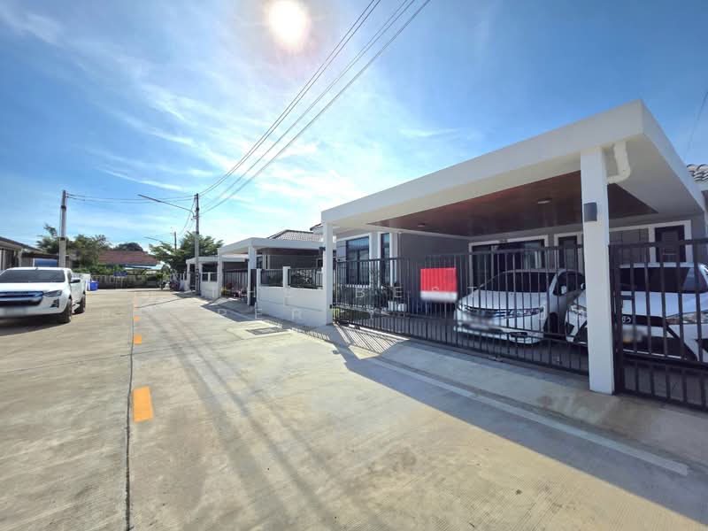 หมู่บ้านเลิศฤทัยโฮม ศรีราชา, Chon Buri (Pattaya), Bueng, Si Racha, Chon Buri (Pattaya), 3 Bedrooms, 80 sqm, Single Detached House For Sale, by The Best Property   เปิ้ล, 500316092 - DDproperty.com