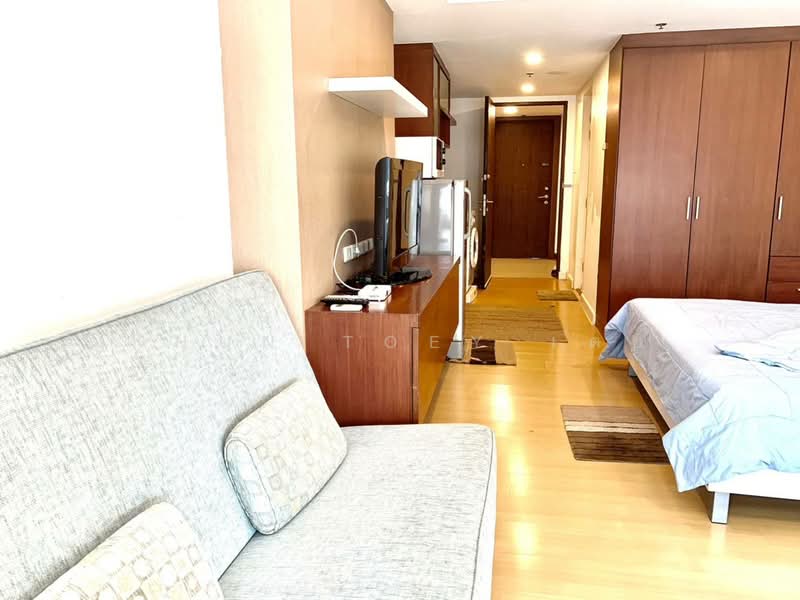 The Trendy, Bangkok, 10 Soi Sukhumvit 13, Khlongtoei Nua, Watthana, Bangkok, Studio, 36 sqm, Condo For Rent, by Khun Toey เตย, 500316103 - DDproperty.com