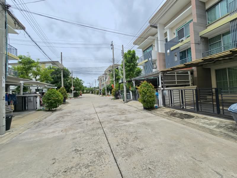 ทาวน์ อเวนิว พุทธบูชา9, Bangkok, Bangmot, Chom Thong, Bangkok, 3 Bedrooms, 160 sqm, Townhouse For Sale, by The Best Property นอม, 500316159 - DDproperty.com