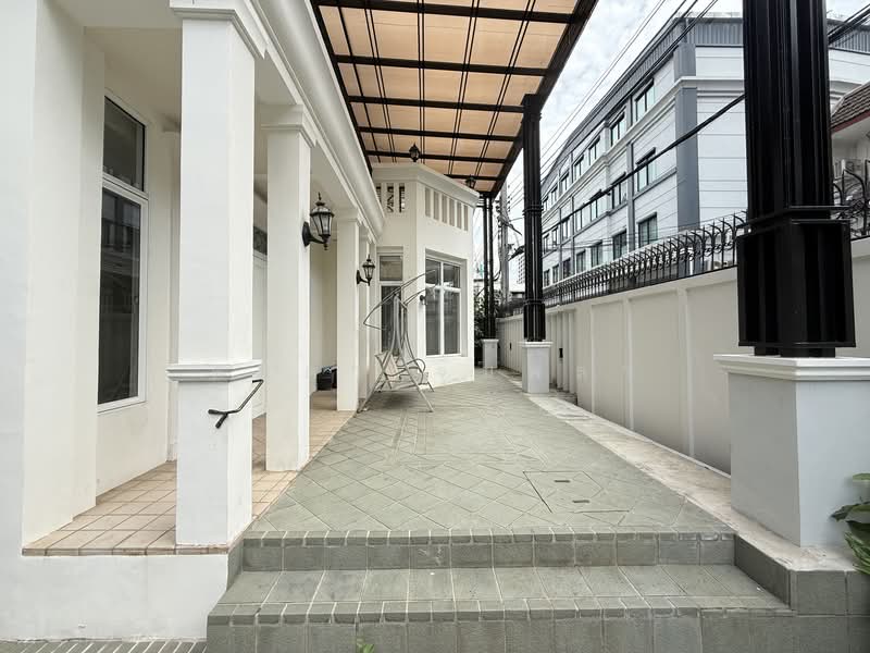 Silom, Bangkok, สีลม, Silom, Bang Rak, Bangkok, 4 Bedrooms, 400 sqm, Single Detached House For Rent, by ดนิตา จุมพลา, 500316163 - DDproperty.com
