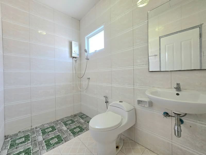 หมู่บ้านบูรพาแลนด์ หนองค้อ ชลบุรี, Chon Buri (Pattaya), Nong - Kham, Si Racha, Chon Buri (Pattaya), 2 Bedrooms, 120 sqm, Townhouse For Sale, by The Best Property นุช, 500316173 - DDproperty.com