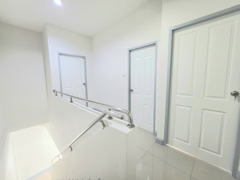 หมู่บ้านบูรพาแลนด์ หนองค้อ ชลบุรี, Chon Buri (Pattaya), Nong - Kham, Si Racha, Chon Buri (Pattaya), 2 Bedrooms, 120 sqm, Townhouse For Sale, by The Best Property นุช, 500316173 - DDproperty.com