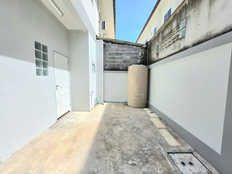 หมู่บ้านบูรพาแลนด์ หนองค้อ ชลบุรี, Chon Buri (Pattaya), Nong - Kham, Si Racha, Chon Buri (Pattaya), 2 Bedrooms, 120 sqm, Townhouse For Sale, by The Best Property นุช, 500316173 - DDproperty.com