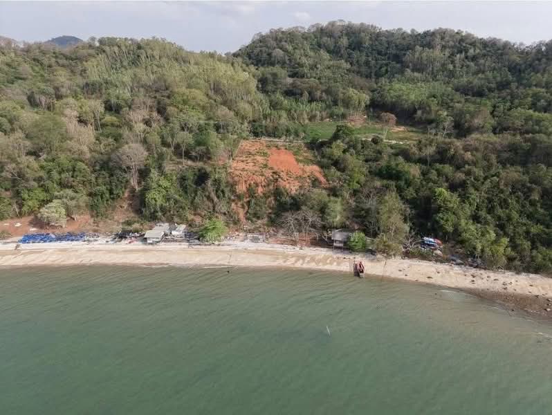 ขายด่วน ที่ดินทำเลดีติดทะเลแปลงสวย 2 ไร่กว่า ชายหาดศรีราชา, ชลบุรี, บางพระ, ศรีราชา, ชลบุรี, 3,792 ตร.ม., ที่ดิน ขาย, โดย ดุสิต แสงฟ้า, 500316186 - DDproperty.com
