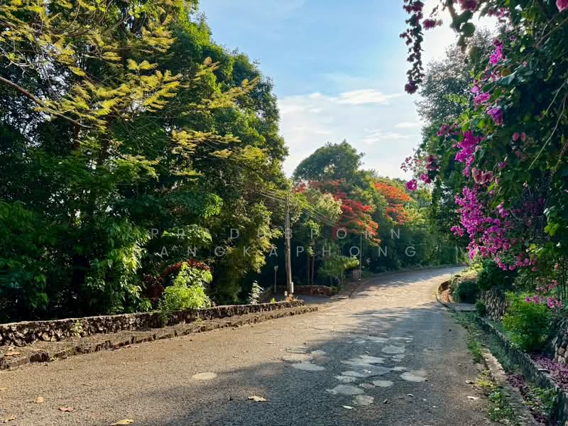 Hinsuay Namsai Resort Hotel, Rayong, Chakphong, Klaeng, Rayong, 2 Bedrooms, 200 sqm, Single Detached House For Sale, by PRADUBPORN SANGKAPHONG, 500316228 - DDproperty.com