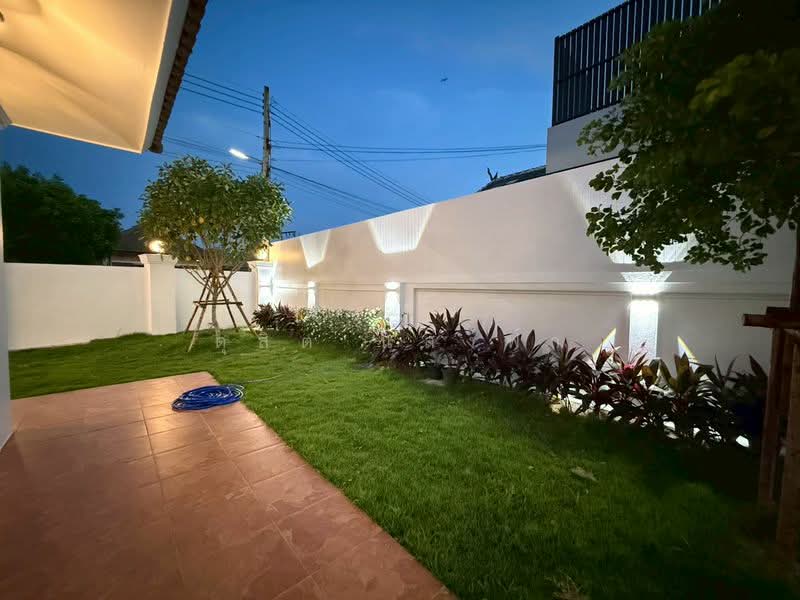 ขายบ้านเดี่ยวหลังใหญ่สวยหรู พื้นที่เยอะ 4 ห้องนอน แหลมฉบัง ศรีราชา, Chon Buri (Pattaya), Thung Suk La, Si Racha, Chon Buri (Pattaya), 4 Bedrooms, 250 sqm, Single Detached House For Sale, by Dusit Saengfa, 500316240 - DDproperty.com