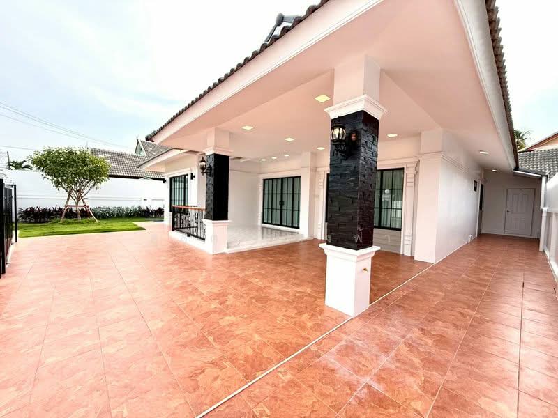 ขายบ้านเดี่ยวหลังใหญ่สวยหรู พื้นที่เยอะ 4 ห้องนอน แหลมฉบัง ศรีราชา, Chon Buri (Pattaya), Thung Suk La, Si Racha, Chon Buri (Pattaya), 4 Bedrooms, 250 sqm, Single Detached House For Sale, by Dusit Saengfa, 500316240 - DDproperty.com