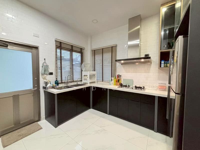 Perfect Masterpiece Sukhumvit 77 : เพอร์เฟค มาสเตอร์พีซ สุขุมวิท 77, สมุทรปราการ, ซอย หมู่บ้านเพอร์เฟคเพลส สุขุมวิท 77, ราชาเทวะ, บางพลี, สมุทรปราการ, 300 ตร.ม., บ้านเดี่ยว ให้เช่า, โดย Pranisa Jirathongpoon, 500316256 - DDproperty.com