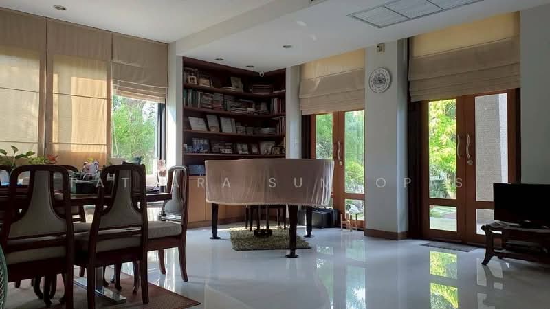 บ้านเดี่ยว Luxury ใกล้เซ็นทรัล ชลบุรี, ชลบุรี, สุขุมวิท, เสม็ด, เมืองชลบุรี, ชลบุรี, 750 ตร.ม., บ้านเดี่ยว ขาย, โดย Pattara Sumaopas, 500316300 - DDproperty.com