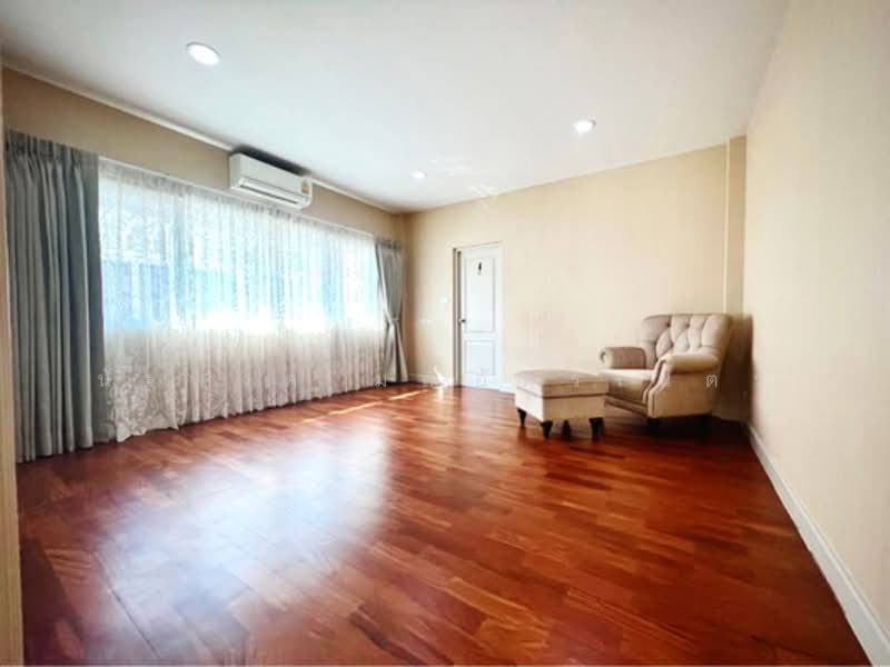 Grand Bangkok Boulevard Rama 9 - Srinakarindra, Bangkok, Krungthep Kritha 17 Alley, Thap Chang, Saphan Sung, Bangkok, 4 Bedrooms, 350 sqm, Single Detached House For Rent, by นัฐพงค์ มณีอัครเนตร, 500316311 - DDproperty.com