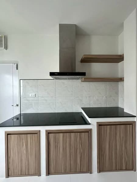 Centro Bangna, Samut Prakan, 111 Soi 3, Bang Kaeo, Bang Plee, Samut Prakan, 4 Bedrooms, 265 sqm, Single Detached House For Rent, by Patchalida Chanchaisiriwet, 500316312 - DDproperty.com