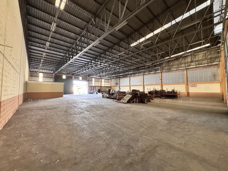 Factory/warehouse for rent, 1,080 sq.m, Rachathewa, Bang Phli, Samut Prakan (Code: JKP374), Samut Prakan, Rachathewa, Bang Plee, Samut Prakan, , 1,080 sqm, Warehouse/Factory For Rent, by Pannawit Dullayawichenwut, 500316344 - DDproperty.com