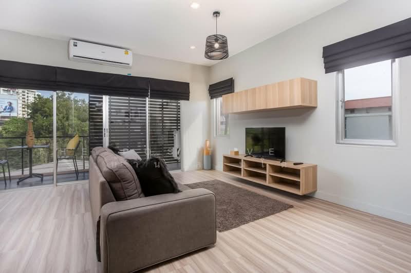 Apartment Building in Tha Phae Area, Chiang Mai, Chang Moi, Muang Chiang Mai, Chiang Mai, , 1,000 sqm, Business For Sale, by The Positive ที่ดิน บ้าน คอนโด, 500316347 - DDproperty.com