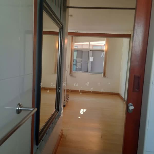 Modern Life HOME @ Sutthisan, Bangkok, Samsen Nok, Huai Khwang, Bangkok, 3 Bedrooms, 200 sqm, Single Detached House For Rent, by ทัณฑิกา แก้วปู่วัด, 500316356 - DDproperty.com