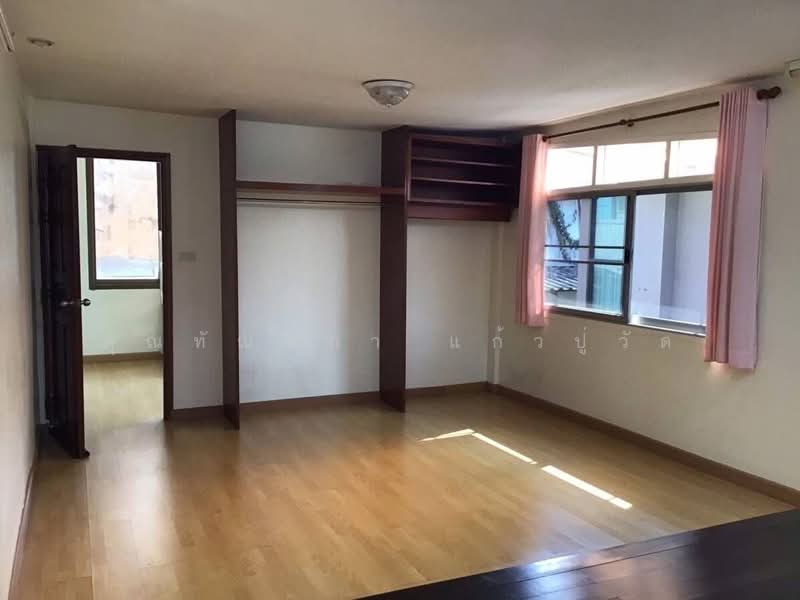 Modern Life HOME @ Sutthisan, Bangkok, Samsen Nok, Huai Khwang, Bangkok, 3 Bedrooms, 200 sqm, Single Detached House For Rent, by ทัณฑิกา แก้วปู่วัด, 500316356 - DDproperty.com