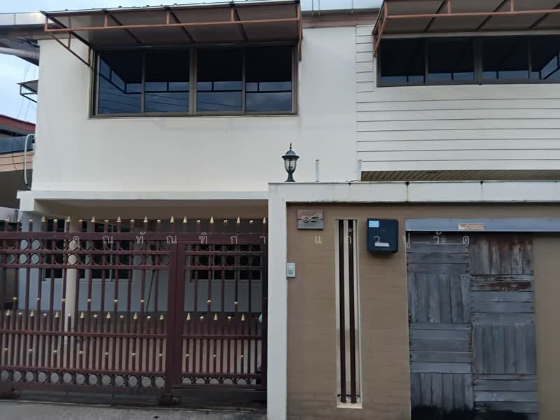 Modern Life HOME @ Sutthisan, Bangkok, Samsen Nok, Huai Khwang, Bangkok, 3 Bedrooms, 200 sqm, Single Detached House For Rent, by ทัณฑิกา แก้วปู่วัด, 500316356 - DDproperty.com