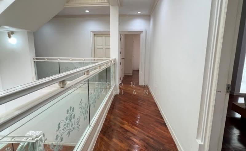 Sukhumvit Villa, Bangkok, Phra Kanong, Khlong Toei, Bangkok, 9 Bedrooms, 500 sqm, Single Detached House For Rent, by HomeConnect Thailand, 500316380 - DDproperty.com