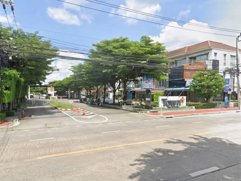 Town Plus Kaset - Nawamin, Bangkok, Klong Lamcheak Road, Nuan Chan, Bueng Kum, Bangkok, 3 Bedrooms, 180 sqm, Townhouse For Sale, by Punpapa Rassamee, 500316403 - DDproperty.com