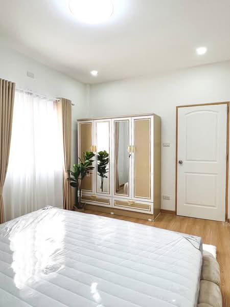 Classic home2 Sriracha, Chon Buri (Pattaya), Surasak, Si Racha, Chon Buri (Pattaya), 3 Bedrooms, 70 sqm, Semi-Detached House (Twin House) For Sale, by ลุลิตตา อินทร์โพ, 500316409 - DDproperty.com