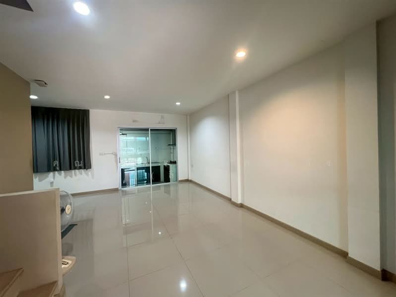 Baan Lumpini Town Park Thakham-Rama 2, Bangkok, Anamai Ngam Charoen Road 18, Tha Kham, Bang Khun Thian, Bangkok, 4 Bedrooms, 120 sqm, Townhouse For Sale, by คุณ อำพร ฮาตระวัง (ลิซ่า), 500316490 - DDproperty.com