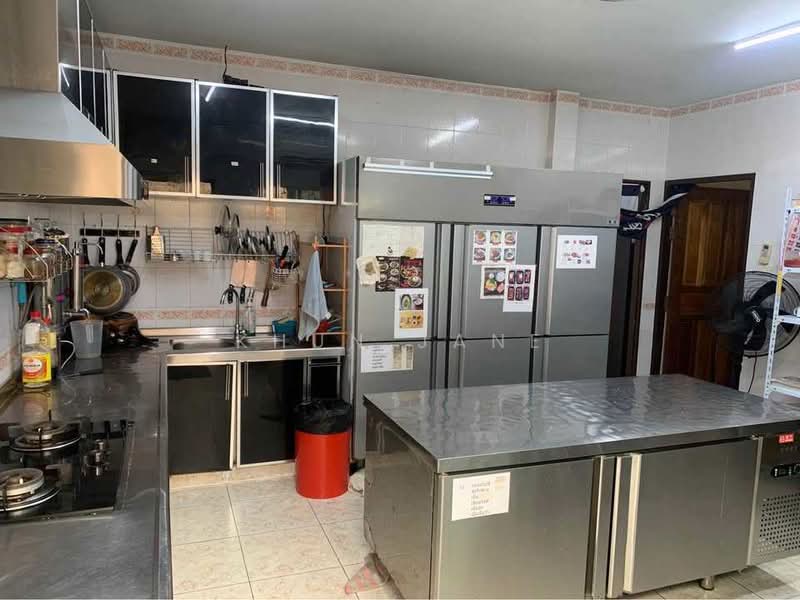 Single House for Rent in Phra Khanong (SPSJP353), Bangkok, ปรีดี พนมยงค์ 26, Phra Kanong Nua, Watthana, Bangkok, 2 Bedrooms, 320 sqm, Single Detached House For Rent, by Khun Jane, 500316503 - DDproperty.com