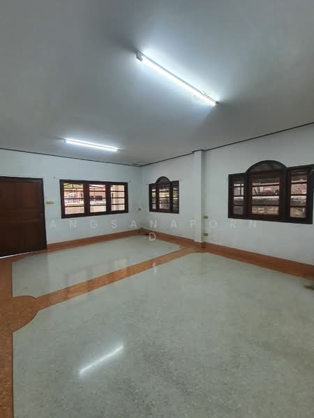 เคหะนคร 3 (ซอย 14) ซอยพัฒนาการ 50, กรุงเทพ, สวนหลวง, กรุงเทพ, 150 ตร.ม., บ้านเดี่ยว ขาย, โดย Angsanaporn D, 500316516 - DDproperty.com