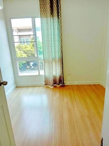 ไม่พบโครงการ, Bangkok, พระยาสุเรนทร์ รามอินทรา ปัญญาอินทรา, Bang Chun, Khlong Sam Wa, Bangkok, 3 Bedrooms, 232 sqm, Townhouse For Rent, by ณัฐพงศ์ สุนทรอรุณ, 500316547 - DDproperty.com